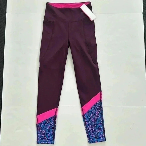 Lilly Pulitzer Luxletic Weekender High rise legging Cherry Ganache- size small - Picture 3 of 10